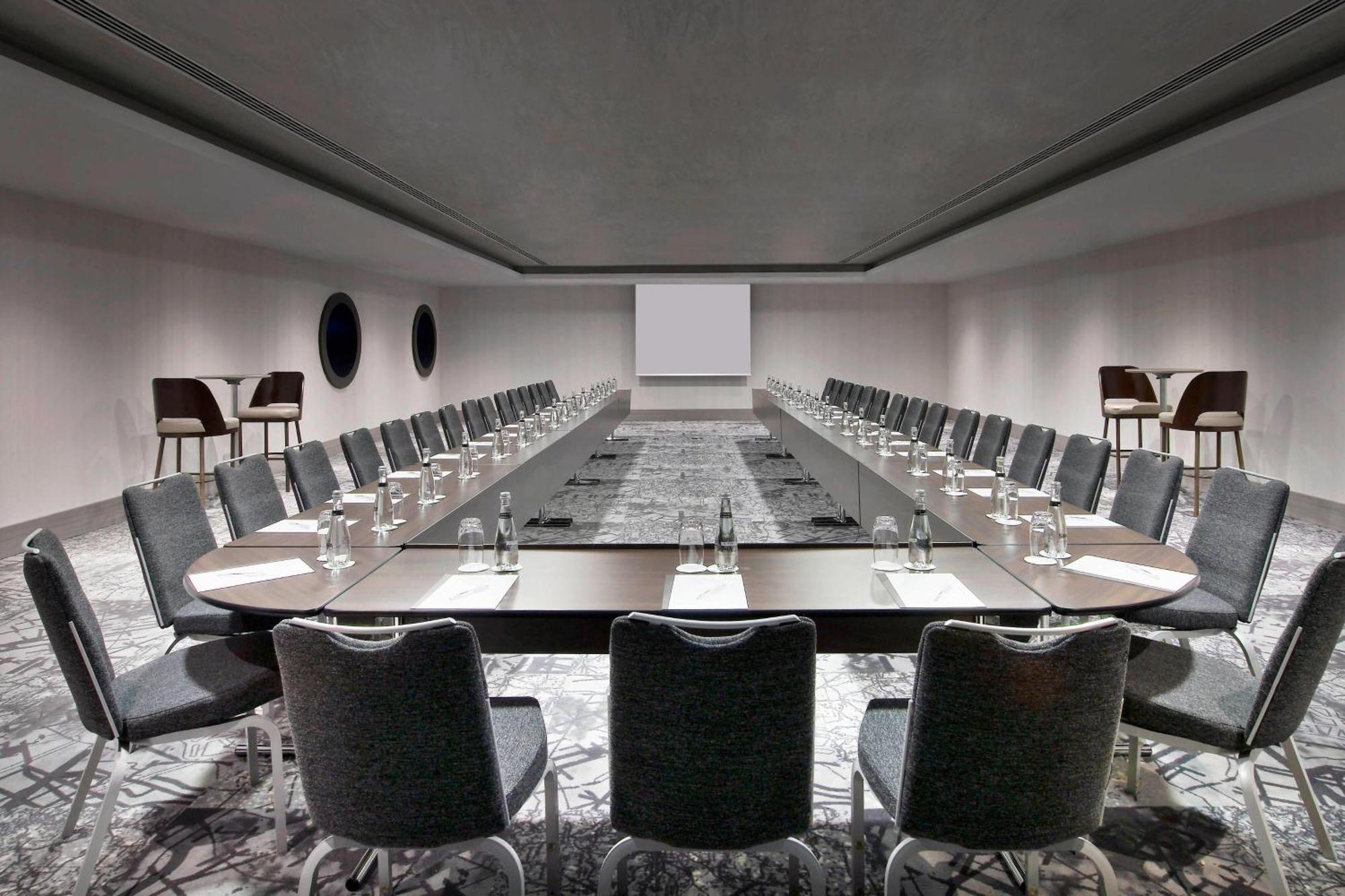 Le Meridien Etiler 5* Stambuł